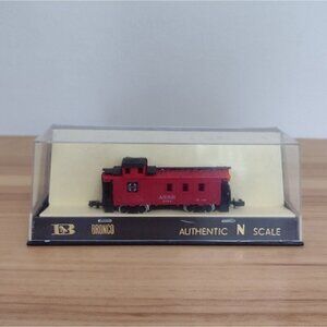 Vintage Bronco Authentic N Scale 36' Caboose Santa Fe